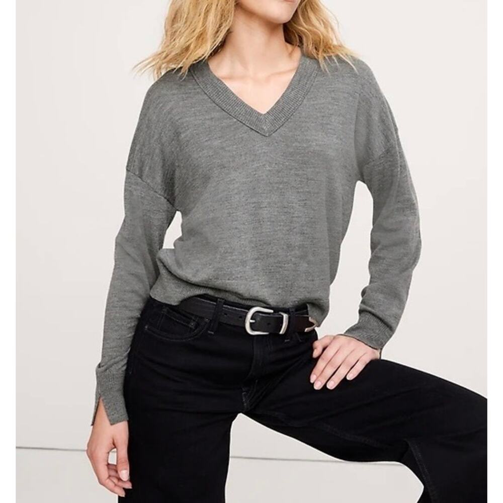 Banana Republic Women Gray Merino Wool V Neck Sweater Size Small (S)